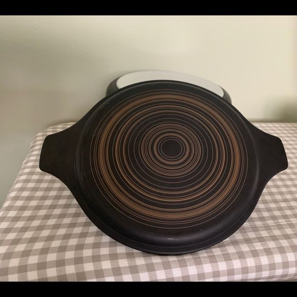 Pyrex terra casserole - vintage Pyrex - near mint condition. 471   - Picture 2 of 4